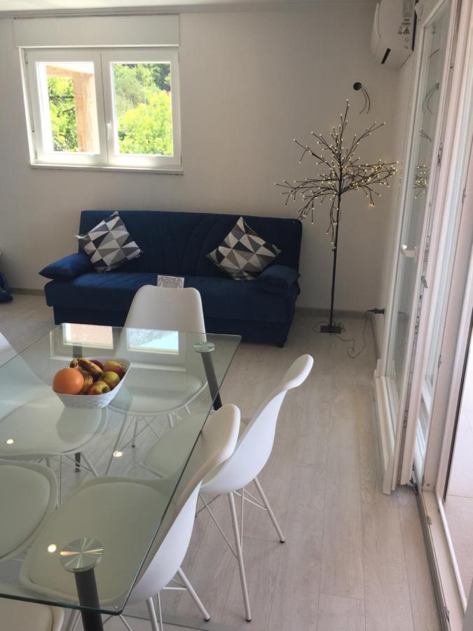 Apartments Jurakovic Živogošće 外观 照片