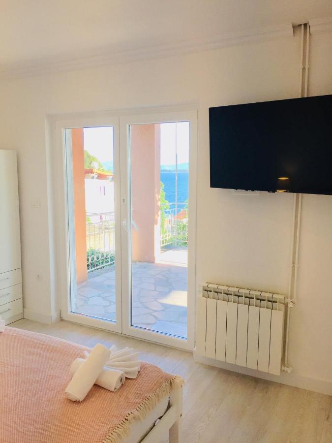 Apartments Jurakovic Živogošće 外观 照片