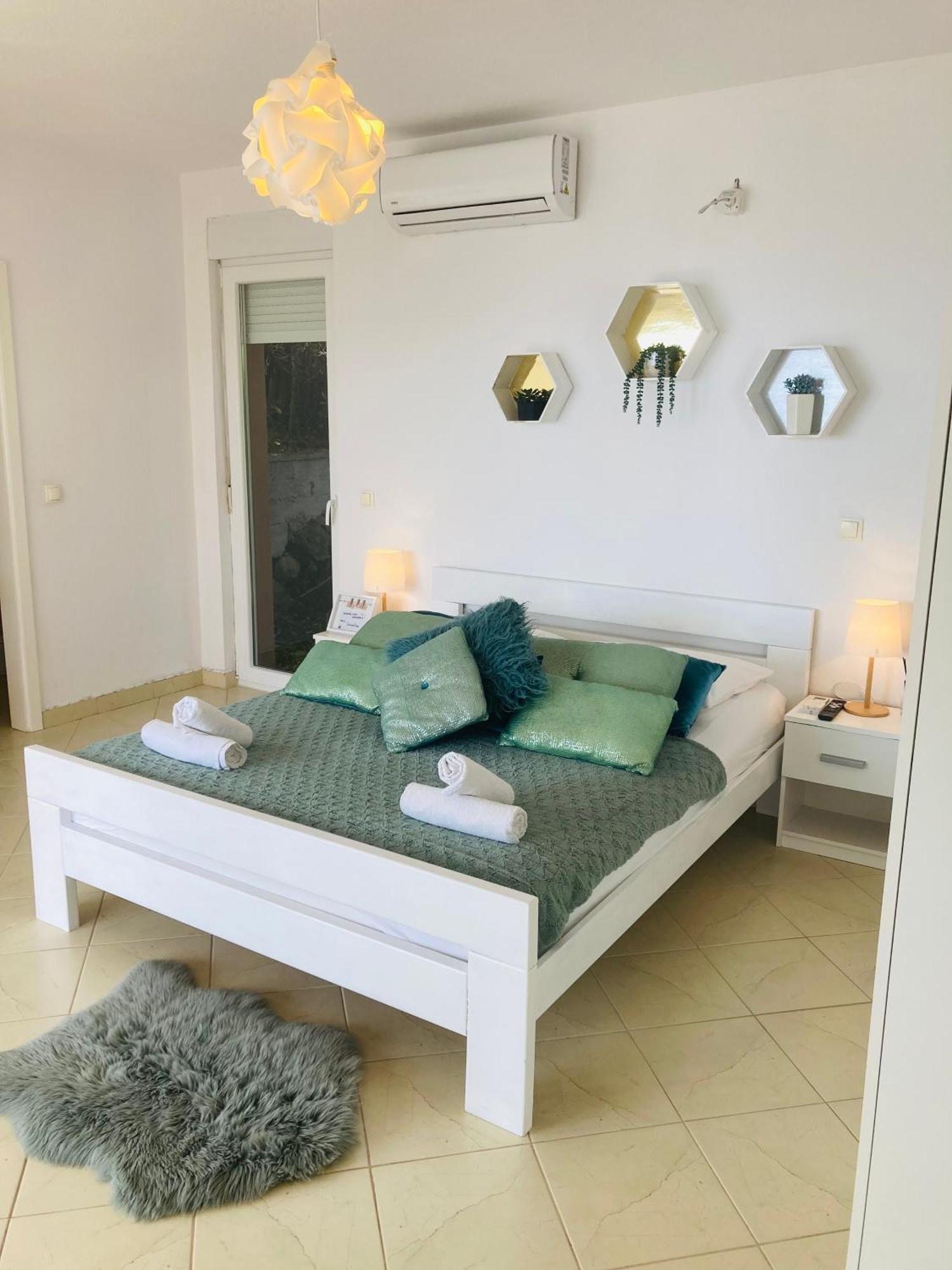 Apartments Jurakovic Živogošće 外观 照片