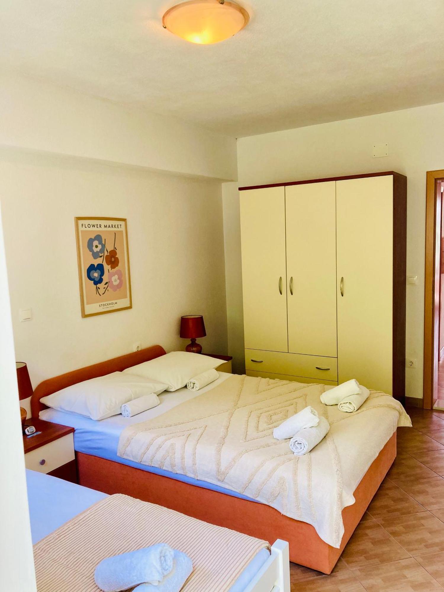 Apartments Jurakovic Živogošće 外观 照片