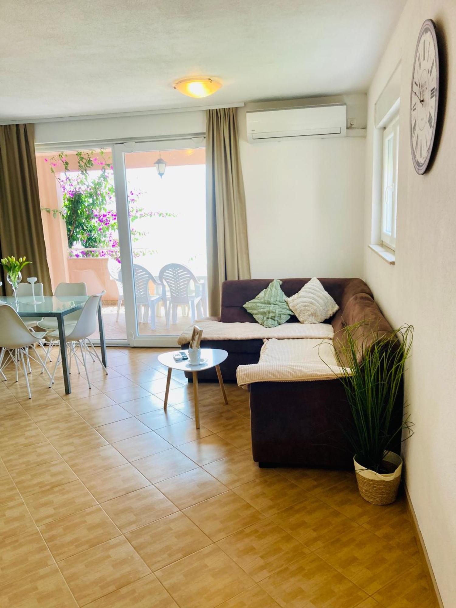 Apartments Jurakovic Živogošće 外观 照片